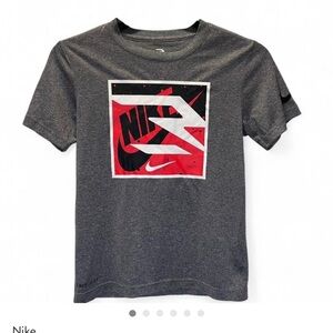 Nike 3 Brand Russell Wilson Gray Red Graphic T-Shirt Kids Size Medium M Boys